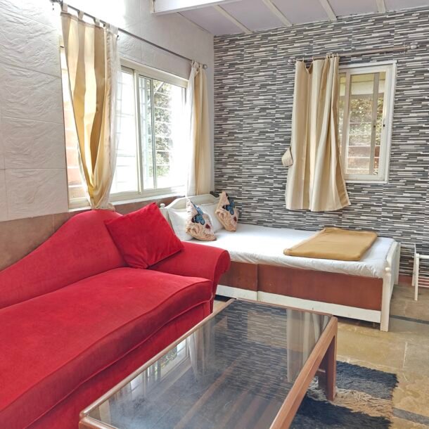 1 BHK Hide Out